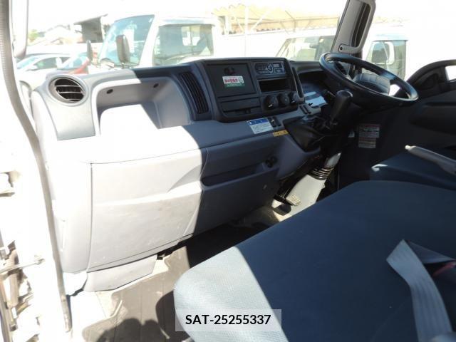Mitsubishi CANTER 2015-11 332969-22