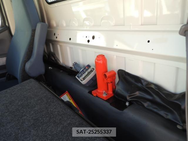 Mitsubishi CANTER 2015-11 332969-20