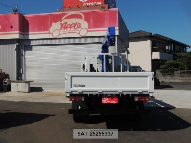 Mitsubishi CANTER 2015-11 332969-8
