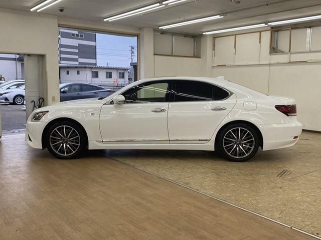 Lexus LS 2014-08 24155-7