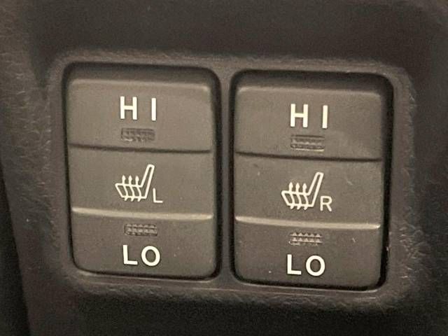 Toyota VOXY HYBRID 2018-10 184717-7