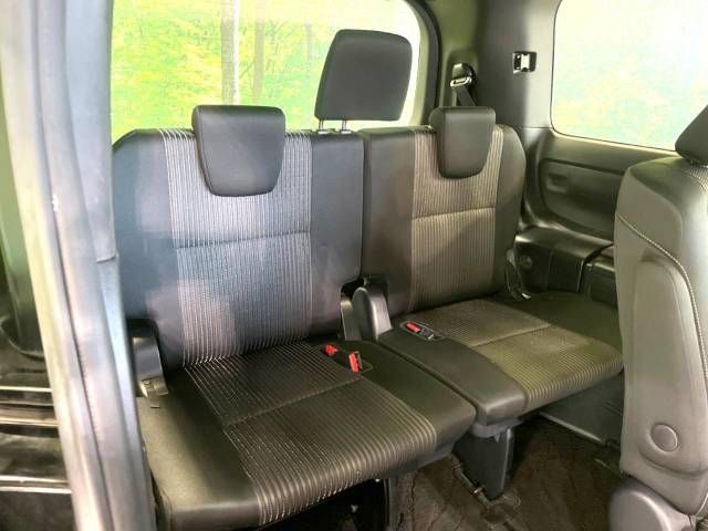 Toyota VOXY HYBRID 2018-10 184717-10