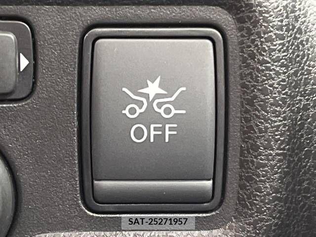 Nissan NOTE 2017-09 305409-4