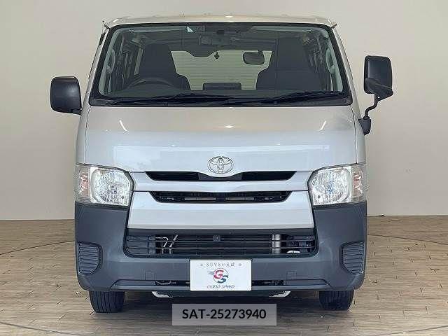 Toyota HIACE VAN 2015-06 272813-11