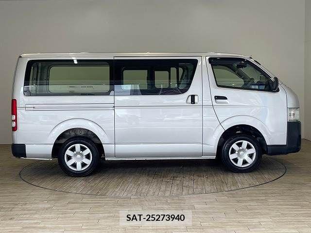 Toyota HIACE VAN 2015-06 272813-13