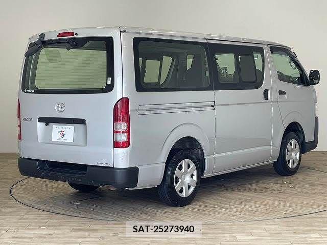 Toyota HIACE VAN 2015-06 272813-15