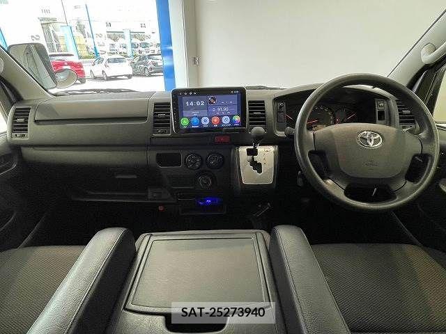 Toyota HIACE VAN 2015-06 272813-1