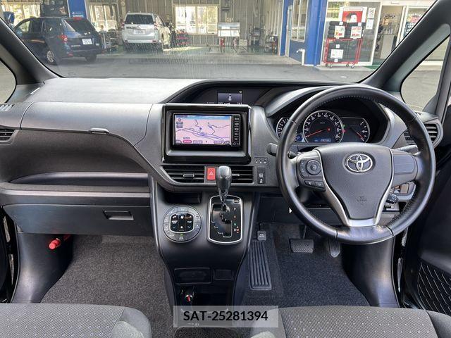 Toyota VOXY 2016-12 222773-4