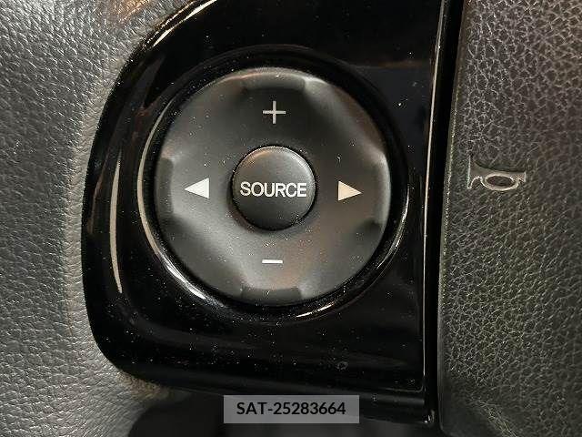 Honda N BOX SLASH 2019-09 237302-5