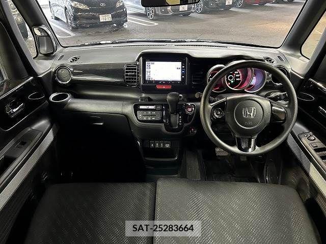 Honda N BOX SLASH 2019-09 237302-1