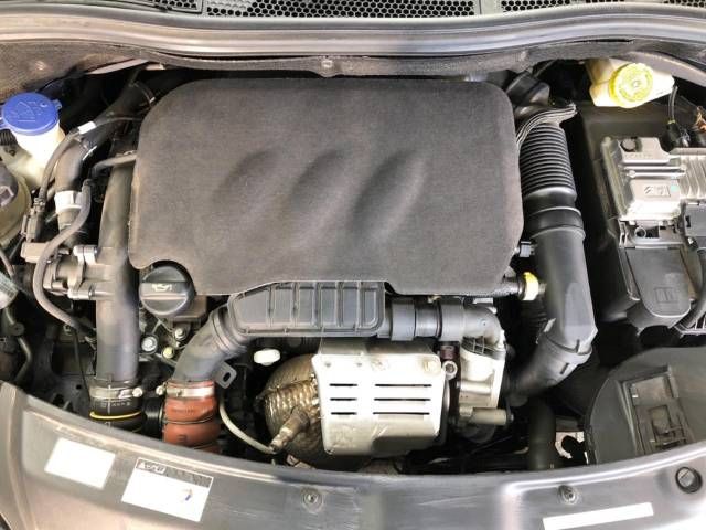 Peugeot 208 2019-02 195639-19