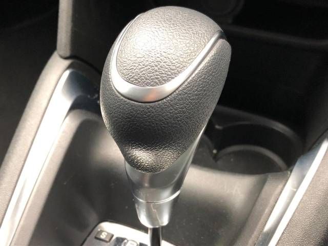 Peugeot 208 2019-02 195639-11