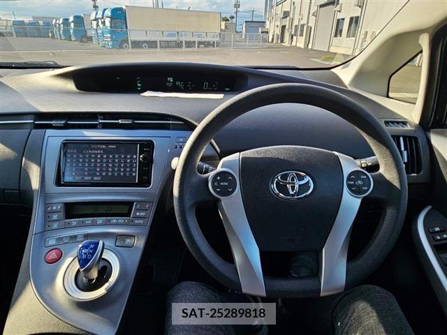 Toyota PRIUS 2014-09 213995-15