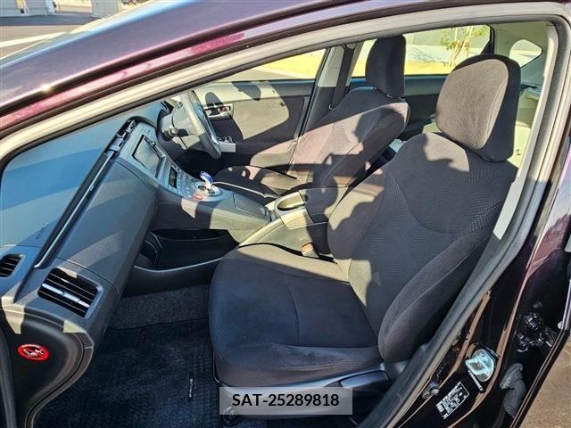 Toyota PRIUS 2014-09 213995-12