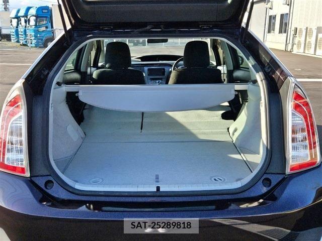 Toyota PRIUS 2014-09 213995-10