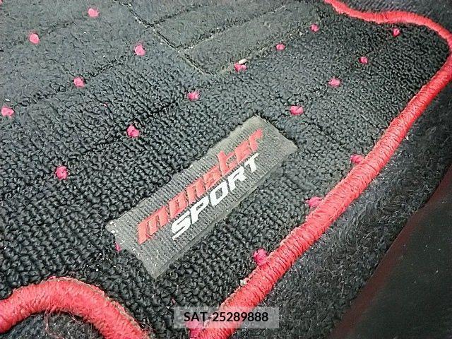 Suzuki SWIFT 2021-09 320850-18
