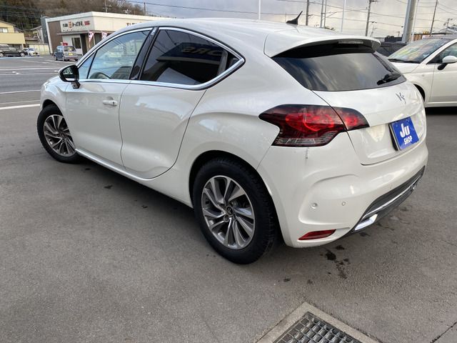 Citroen DS4 2012-04 5216-7