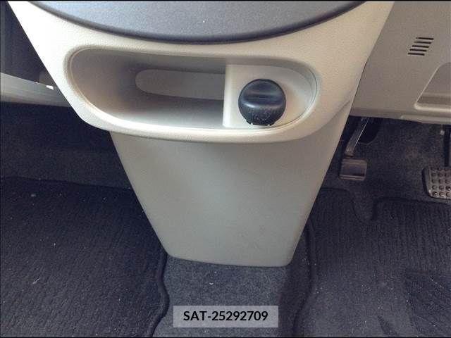 Daihatsu TANTO 2018-11 310246-26