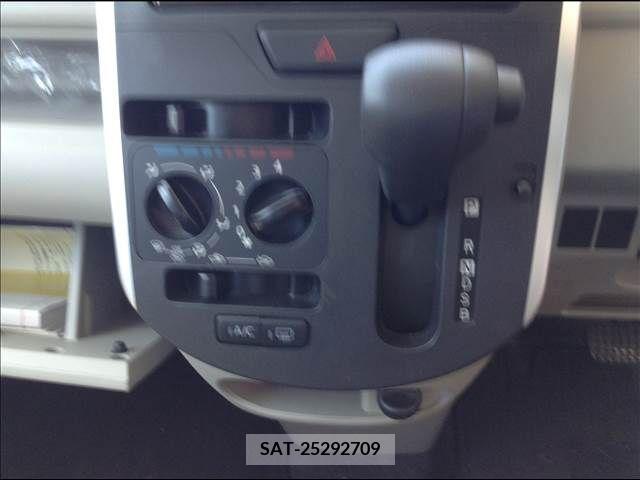 Daihatsu TANTO 2018-11 310246-25