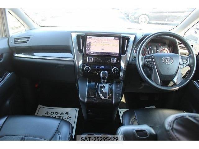 Toyota VELLFIRE 2018-03 210157-14