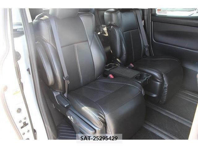 Toyota VELLFIRE 2018-03 210157-13