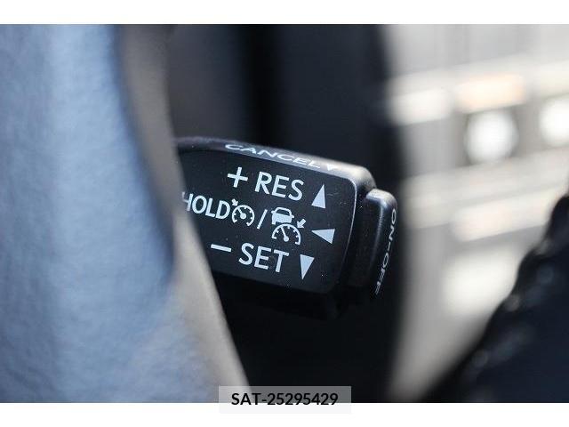 Toyota VELLFIRE 2018-03 210157-3