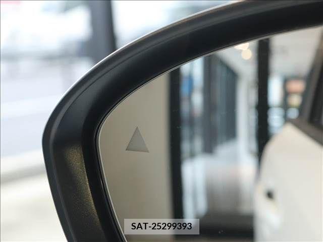 Nissan AURA 2023-10 302583-18