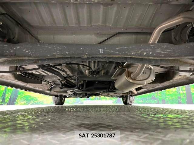 Honda N BOX CUSTOM 2018-06 280916-19