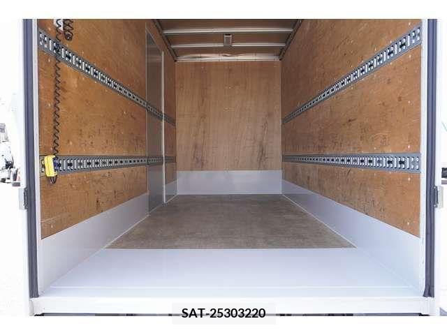 Mitsubishi CANTER 2020-03 263520-19
