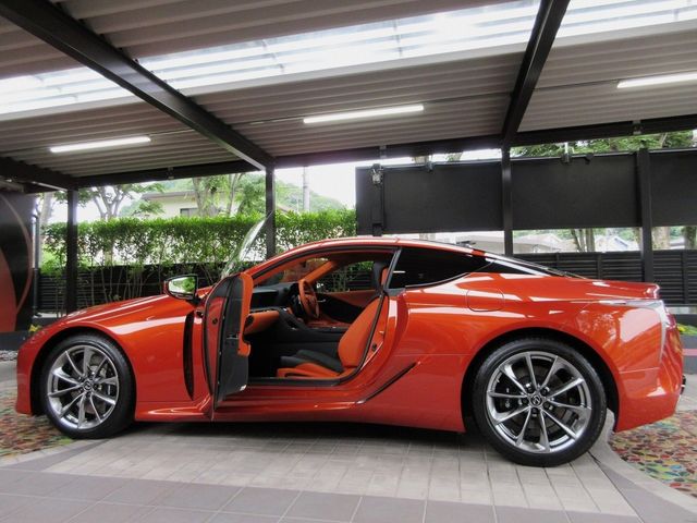 Lexus LC 2021-01 189499-17