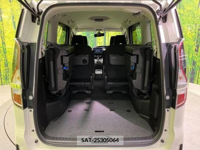 Nissan SERENA 2020-10 375706-11