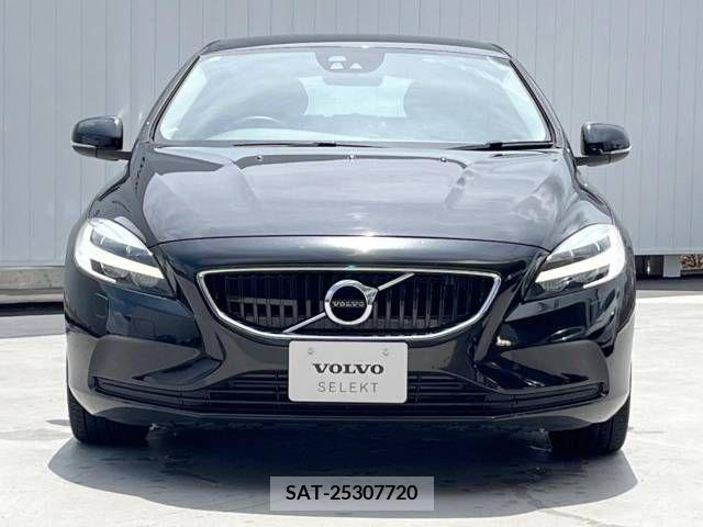 Volvo V40 2018-10 320574-16