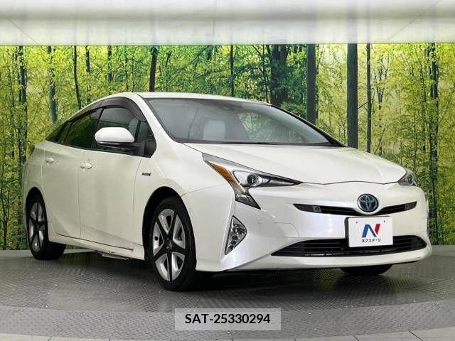 Toyota PRIUS 2017-07 282177-16