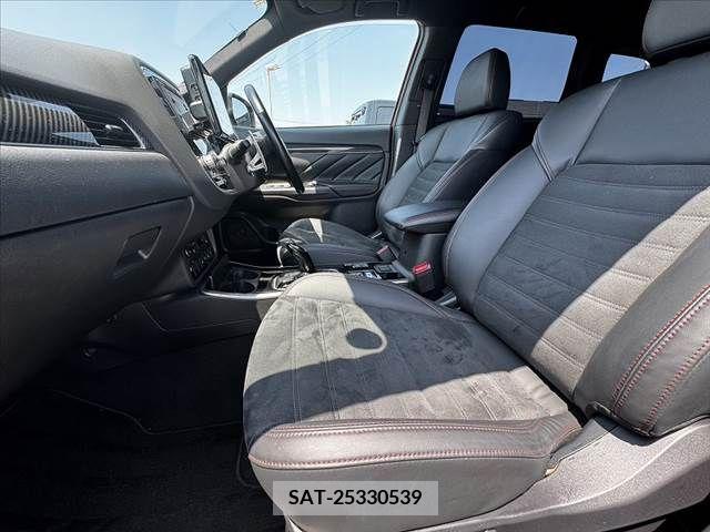 Mitsubishi OUTLANDER PHEV 2020-11 281138-17