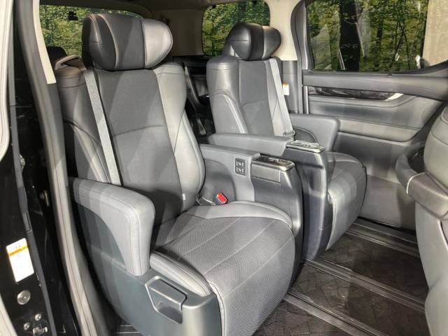Toyota ALPHARD 2020-10 16657-9