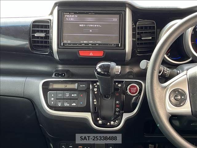 Honda N BOX CUSTOM 2017-03 213548-8