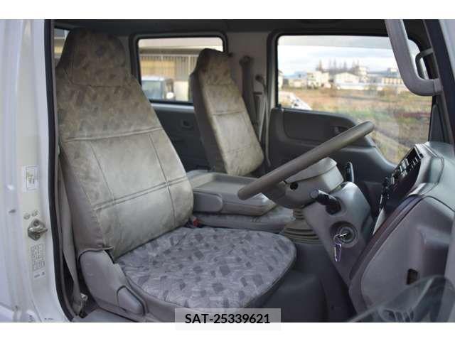 Mazda TITAN DASH 2005-09 212822-8
