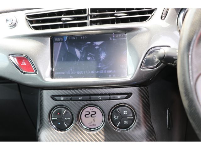 Citroen DS3 2012-03 3234-5