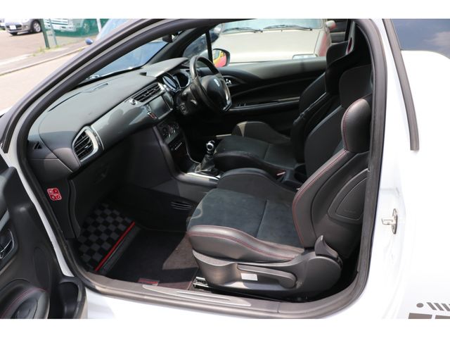 Citroen DS3 2012-03 3234-7