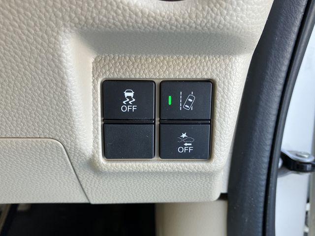 Honda N BOX 2018-08 9203-21