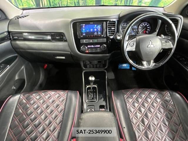 Mitsubishi OUTLANDER 2017-04 383899-1