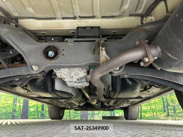 Mitsubishi OUTLANDER 2017-04 383899-19