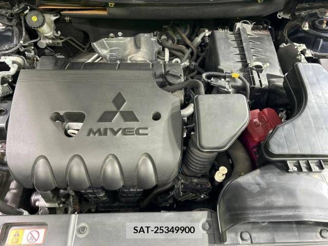 Mitsubishi OUTLANDER 2017-04 383899-18