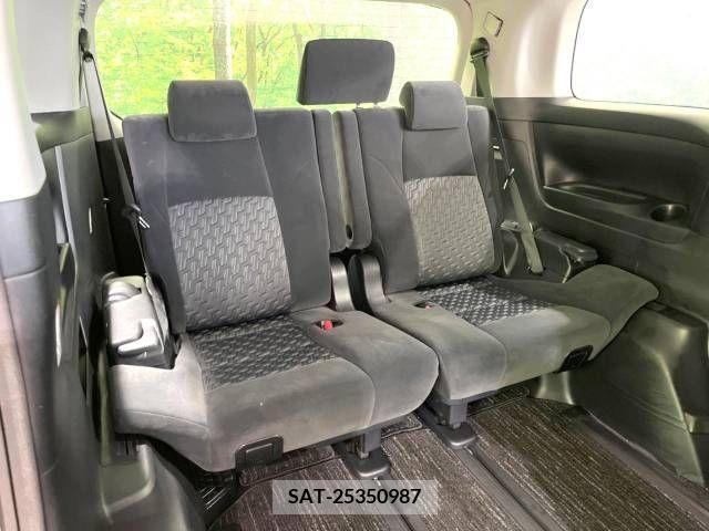 Toyota ALPHARD 2017-07 374692-12