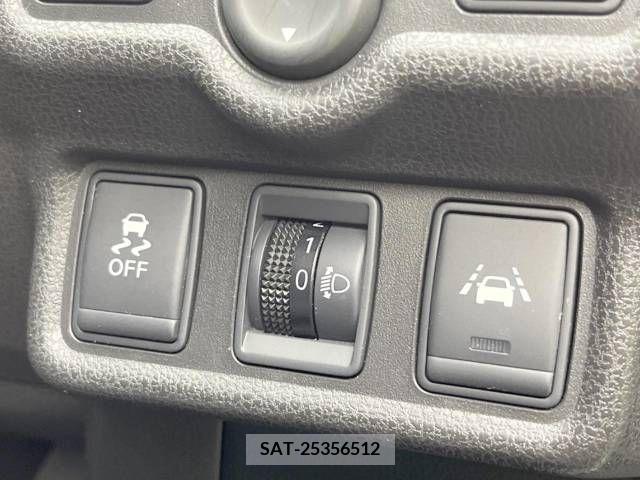Nissan NOTE 2015-09 279875-5