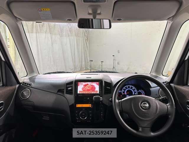 Nissan ROOX 2011-04 218477-18