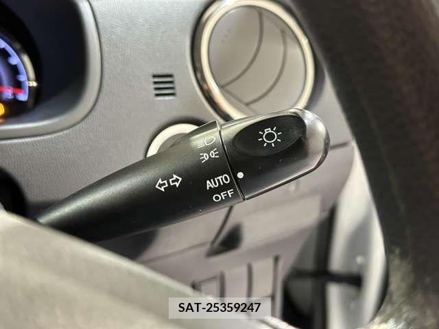 Nissan ROOX 2011-04 218477-15