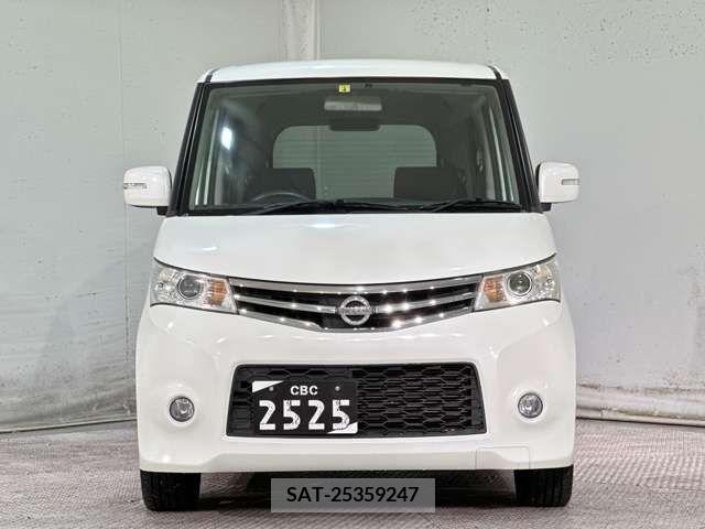 Nissan ROOX 2011-04 218477-6