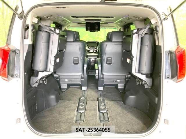 Toyota ALPHARD 2018-08 279302-10