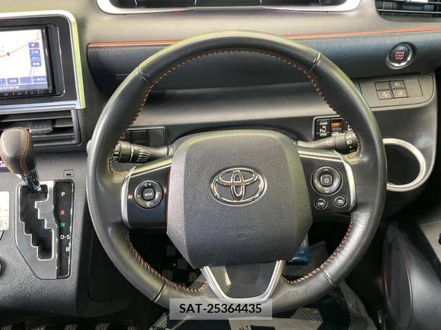 Toyota SIENTA 2018-02 346109-12